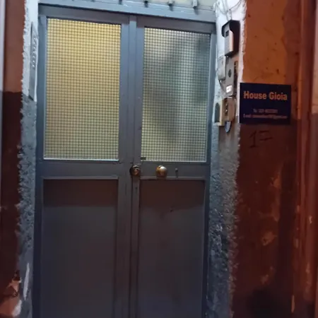 Apartment House Gioia Neapel